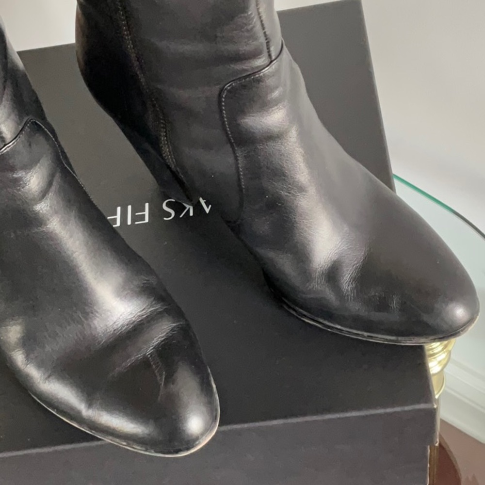 Saks Fifth Avenue Black Leather Calf Boots / Size 8.5M - Picture 2 of 16